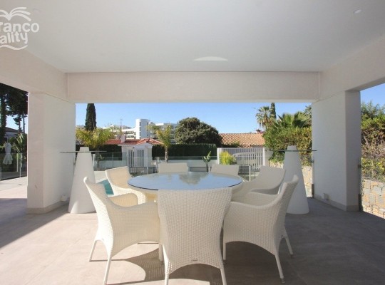 Guadalmina Alta (Costa del Sol), Villa - Detached #CM-R4044397