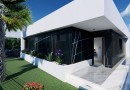 Fantastic villas with pool and solarium next to La Finca golf course