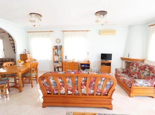 Orihuela (Urbanización Perla del Mar), Villa #CQ-JM-26201