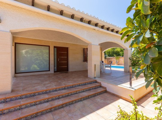 Orihuela Costa (Punta Prima), Villa #CQ-KB-42391