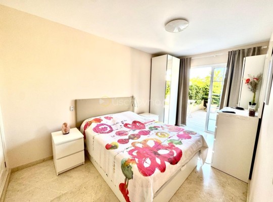 Prodej luxusního mezonetu s výhledem na moře a zahradou – Palm-Mar