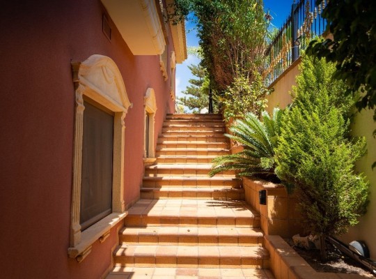 Campoamor, 
Villa   #ES-9146