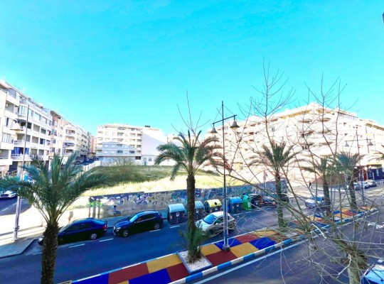 Studio s bazénem v Habaneras, Torrevieja – ideální pro bydlení na pobřeží