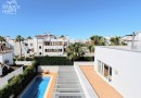 San Pedro de Alcántara (Costa del Sol), Villa - Detached #CM-R3229714