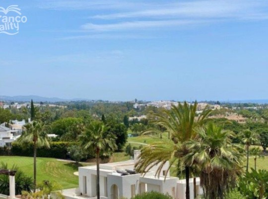 Nueva Andalucía (Costa del Sol), Villa - Detached #CM-R3902755