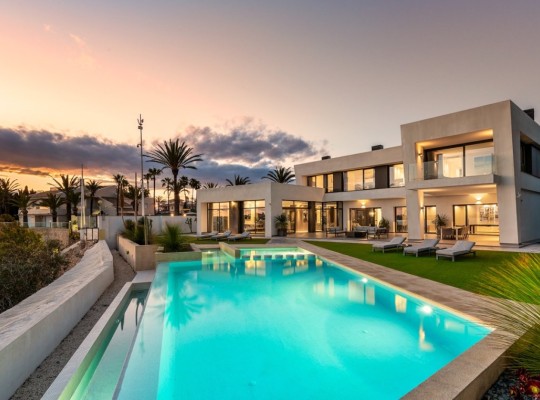 Orihuela Costa (Cabo Roig), Villa #CQ-BG-61751