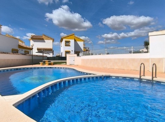 El Raso (El Raso, Guardamar), Villa #CQ-932