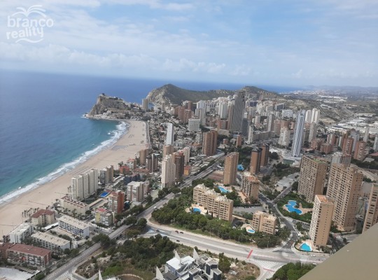 Modern apartment in the most famous building in Benidorm - Intempo