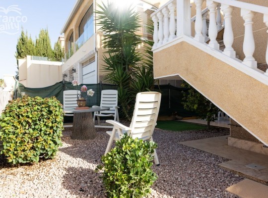 Los Altos, 
Villa   #ES-10129