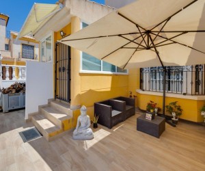 Guardamar del Segura (El Raso, Guardamar), Townhouse #CQ-MY-17926