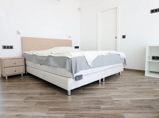 Torrevieja (Los Angeles), Villa #CQ-JM-88808