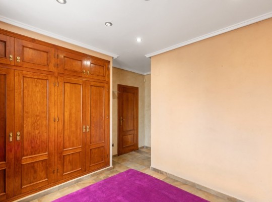 San Miguel de Salinas, Villa #CQ-837