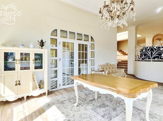 Dehesa de Campoamor, 
Villa   #ES-8238