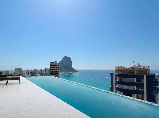 Novostavby apartmánů na prodej v Calpe – 200 m od pláže Arenal