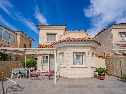 Villa El Raso (El Raso, Guardamar) #CQ-375