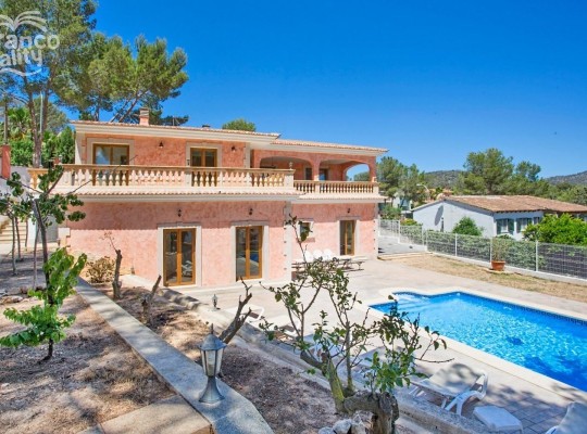 BEAUTIFUL HIGH QUALITY VILLA WITH VACATIONAL LICENSE IN A QUIET AREA IN PALMANOVA