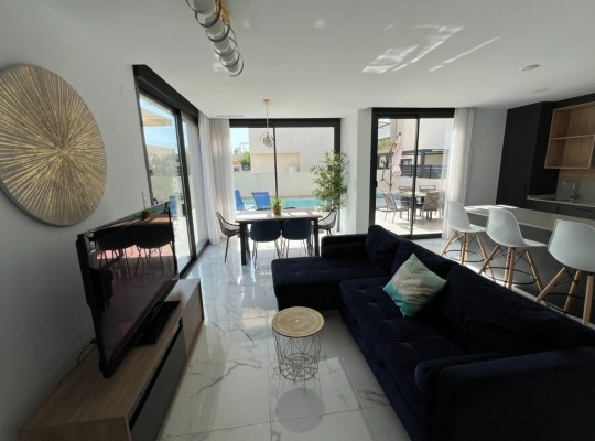 Los Montesinos (La Herrada), Villa #CQ-BT-36657