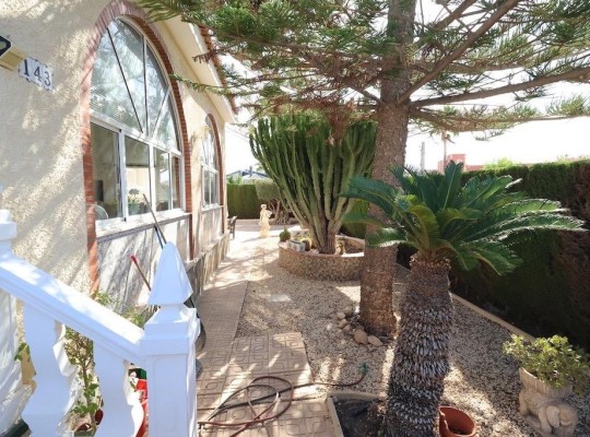 Torrevieja (La Siesta - El Salado - Torreta), Villa #CQ-JM-47746