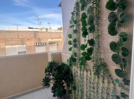 Zrekonstruovaný apartmán 200m od Playa del Cura, Torrevieja