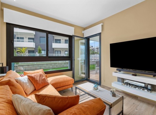 Orihuela Costa (Villamartin), Apartment #CQ-WN-24004