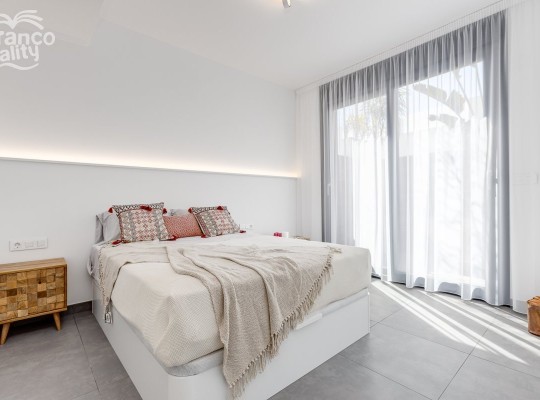Villa 150m from La Mata beach