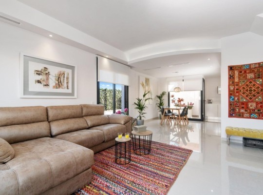 Los Montesinos (La Herrada), Villa #CQ-00-16761