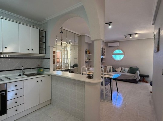 Prostorný bungalov v Punta Prima, Torrevieja