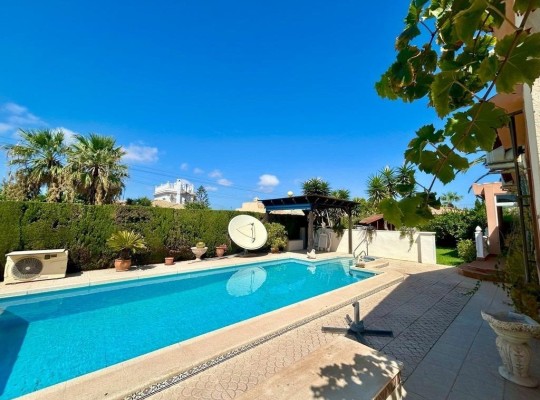 Orihuela Costa (Cabo Roig), Villa #CQ-UR-75497