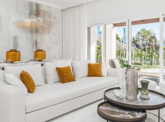 Apartmánová vesnička v tradičním stylu, Benahavíz, Marbella