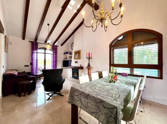 Villamartin, Villa #CQ-R-18395
