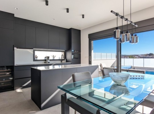 San Miguel de Salinas (Torremendo), Villa #CQ-WI-12408