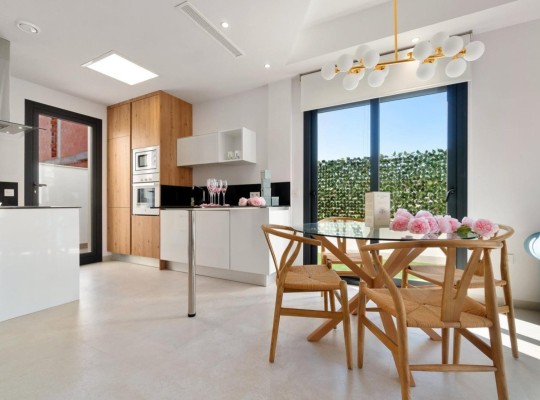 Los Montesinos (La Herrada), Villa #CQ-00-16761