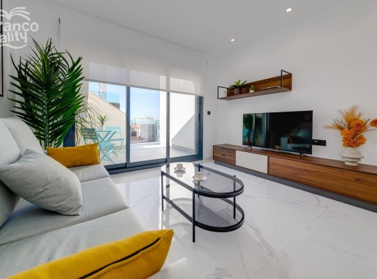 Apartmány se 2 nebo 3 ložnicemi v El Raso.