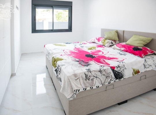 Pilar de La Horadada (Pinar de Campoverde), Villa #CQ-00-52696