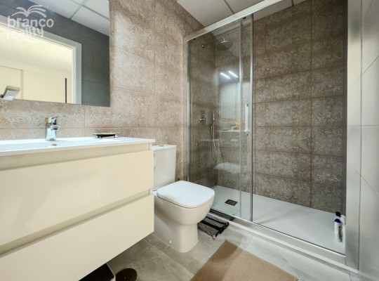 Torrevieja, Apartment - Top Floor Apartment #LE-LE-1044