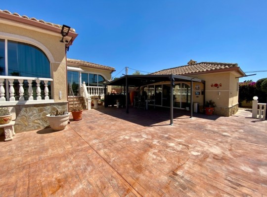 Catral, Villa #CQ-CA-86929