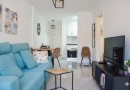 Kompletně zrekonstruovaný apartmán s bazénem v centru Torrevieja