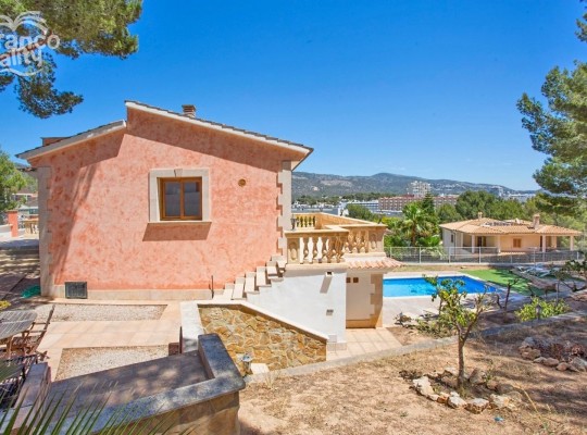 BEAUTIFUL HIGH QUALITY VILLA WITH VACATIONAL LICENSE IN A QUIET AREA IN PALMANOVA