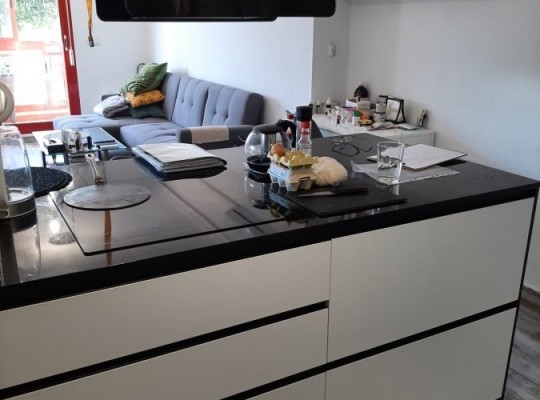 Přízemní apartmán se 2 ložnicemi ve městě Villajoyosa, Costa Blanca Sever.