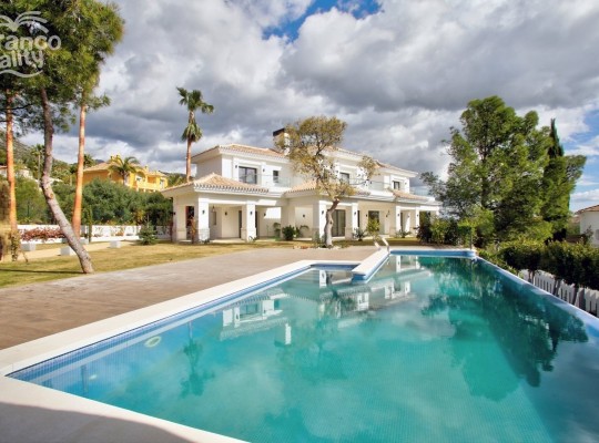 Marbella Golden Mile (Sierra Blanca), Villa #IM-2384MLV