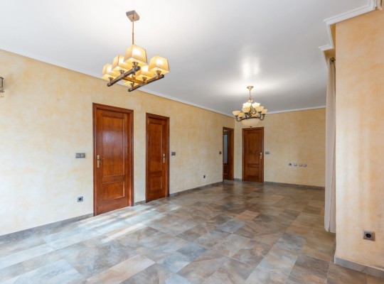 San Miguel de Salinas, Villa #CQ-837