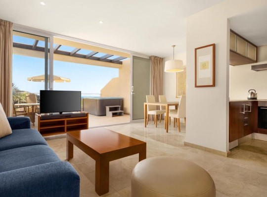 Investiční apartmány v luxusním resortu, Costa Adeje