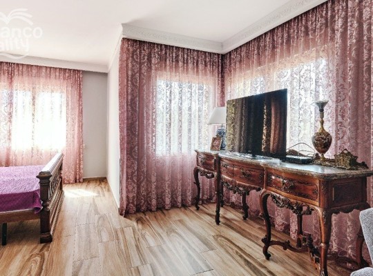 Dehesa de Campoamor, 
Villa   #ES-8238