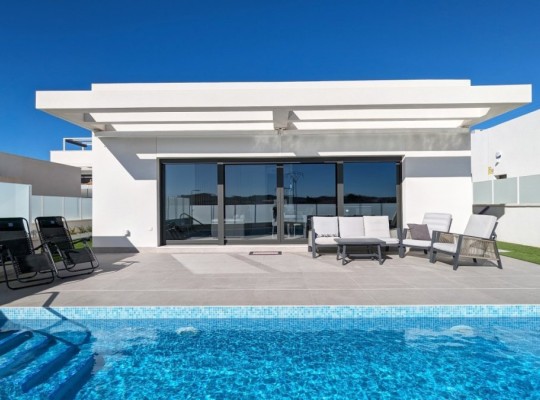 San Miguel de Salinas (Torremendo), Villa #CQ-WI-12408