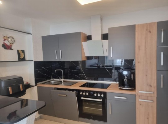 Moderní apartmán jen 200m od pláže, Playa de los Locos, Torrevieja
