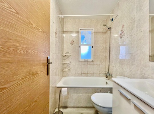 Studio s bazénem v Habaneras, Torrevieja – ideální pro bydlení na pobřeží