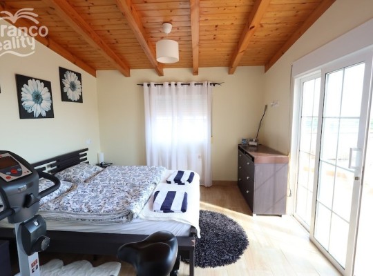 Střešní penthouse s výhledem na moře, jen 100m od pláže, Mil Palmeras