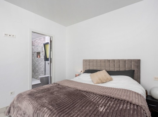 Los Montesinos (La Herrada), Villa #CQ-BG-56703