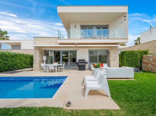 Orihuela Costa (Vistabella Golf), Villa #CQ-WN-51533