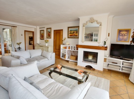 Portals Nous (Calvià), Apartment #CQ-GL-11199